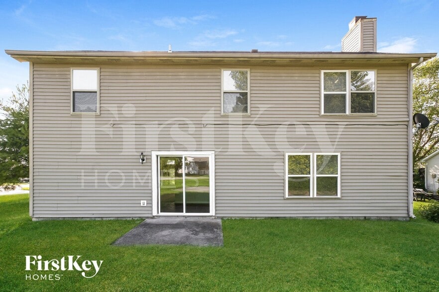 Building Photo - 6560 Hollingsworth Dr