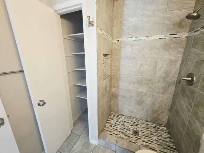 Building Photo - Garland 3 Bedroom, 2 Bath, 1 Car Garage Property That Has Been Completely Remodeled