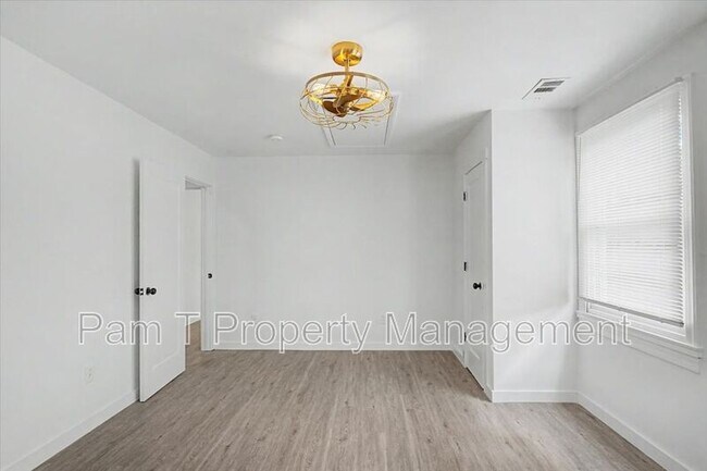 Building Photo - 201 A W 37th St
