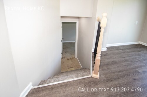 Building Photo - 1016 W Ashbury St