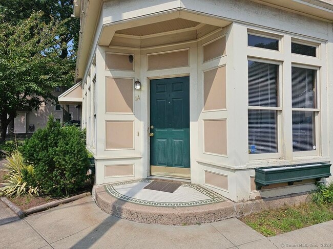 Building Photo - 169 Winchester Ave