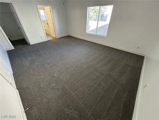 Building Photo - 554 Twilight Blue Ave