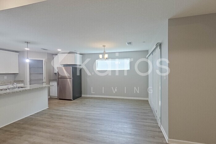 Building Photo - 11357 Camden Ct Cir