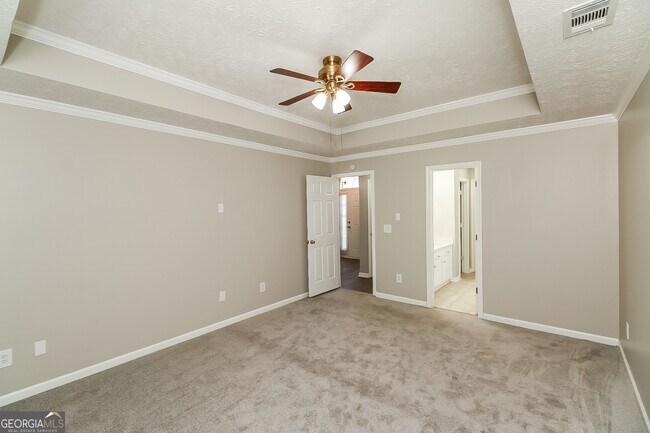 Building Photo - 11771 Fairway Overlook