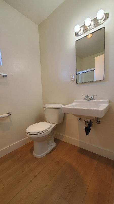 Building Photo - 1230 W Hillandale Ave