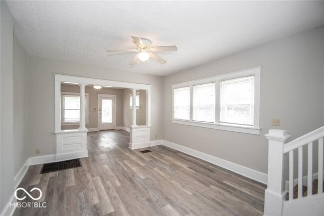 Building Photo - 1543 E Ohio St