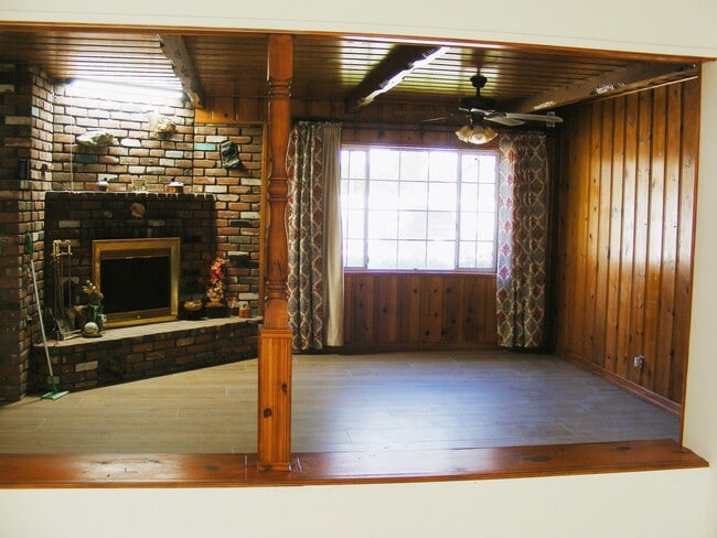 Building Photo - 13218 McKinley Ave