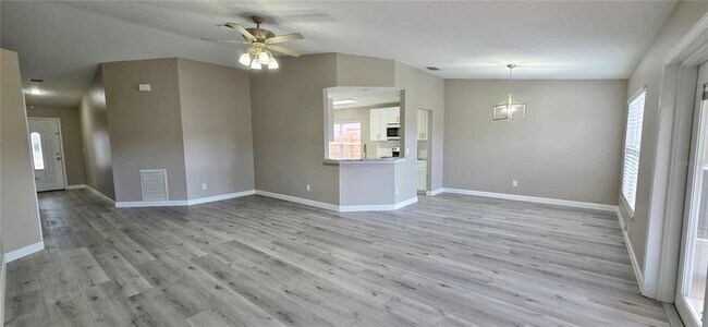 Building Photo - 11143 Bramblebrush St