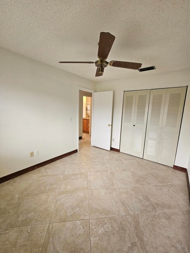 Building Photo - 22687 SW 53rd Ave