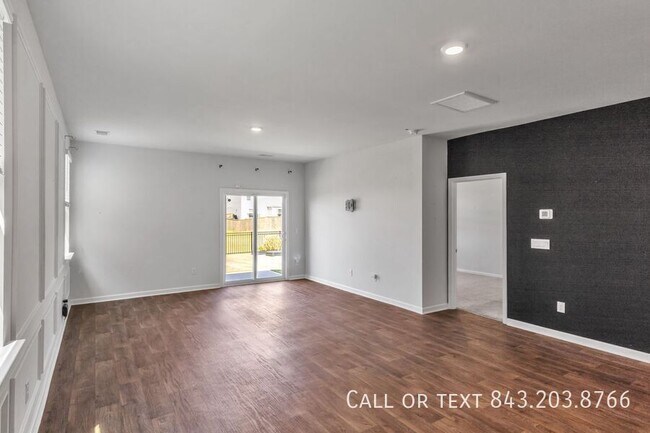 Building Photo - 473 Cedarview Rd