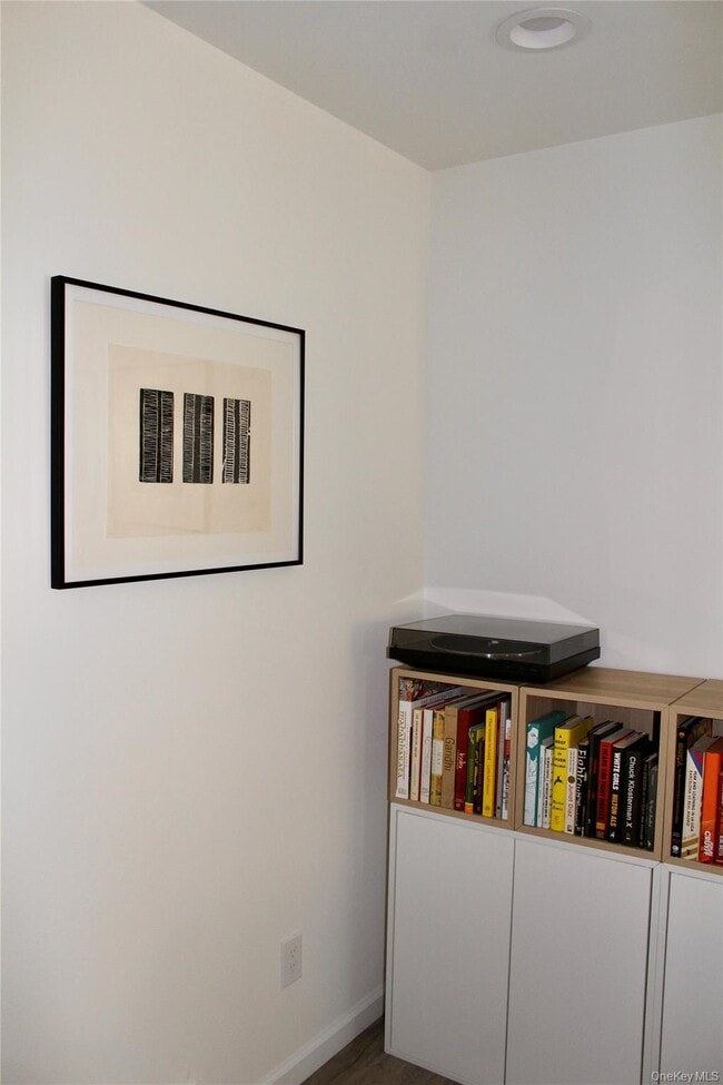 Building Photo - 3 Spruce Hl