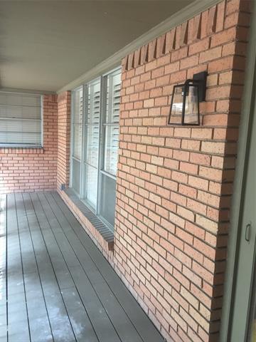 Building Photo - 6159 Bandera Ave