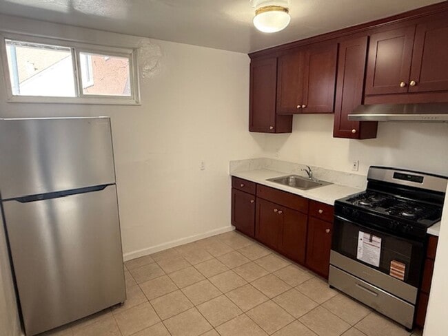 Building Photo - 317 45th St