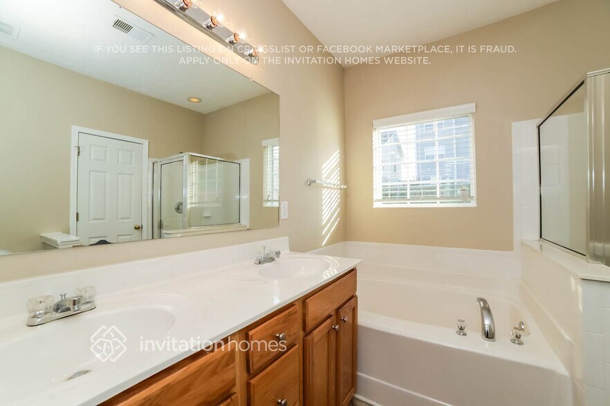 Building Photo - 2023 Dartmoth Way