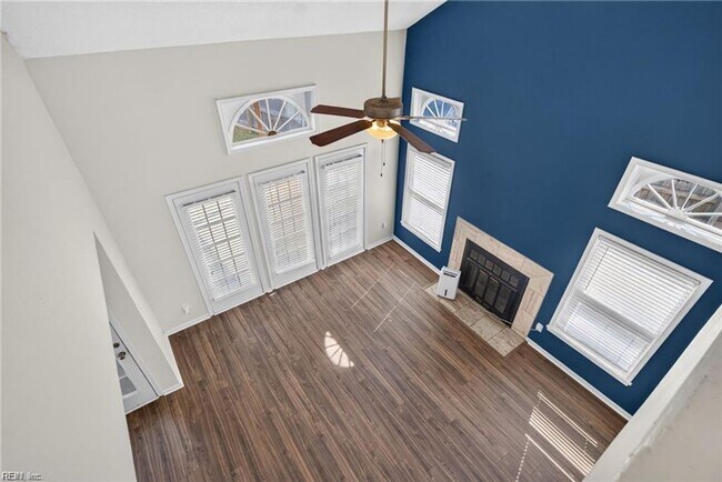 Building Photo - 5605 Tendril Last