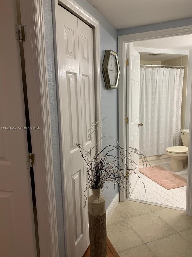 Building Photo - 8290 Lake Dr