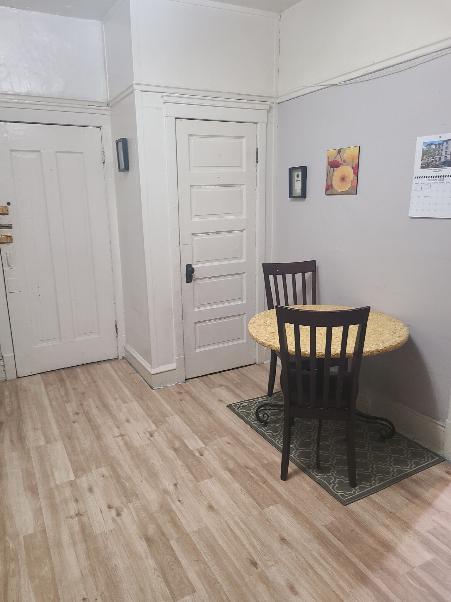 Building Photo - 2344 Prospect Ave E