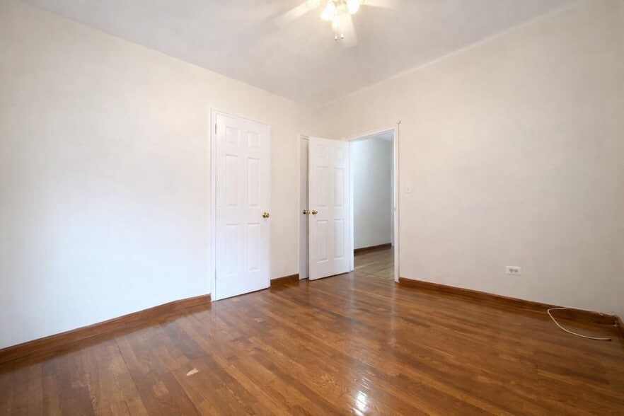 Building Photo - 235 W 103rd St