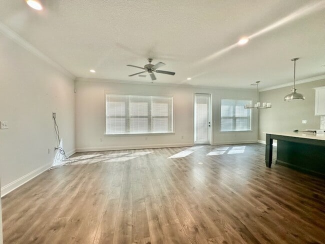 Building Photo - 65 Laurel Oaks Dr