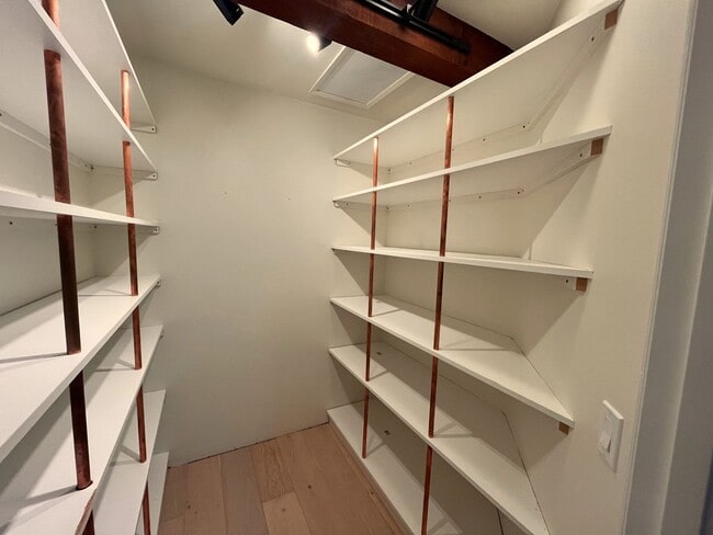 Building Photo - Most Charming Home in La Costa