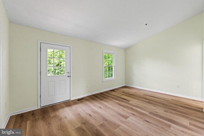 Building Photo - 2615 Chivalry Ct