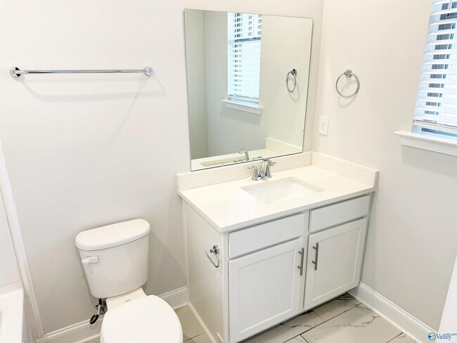 Building Photo - 218 Stockyard Cir