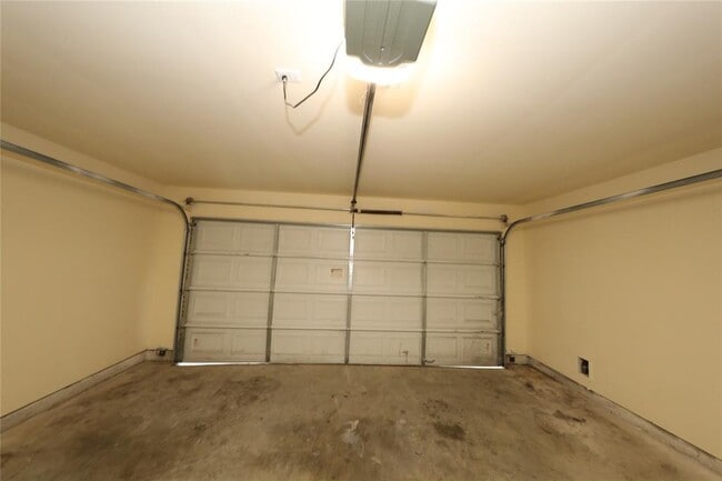 Building Photo - 14430 Hamilton Grove Ln