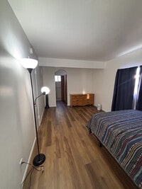 Building Photo - 15514 Flatbush Ave