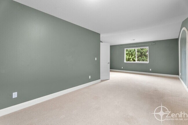 Building Photo - 2903 NE 184th Ave