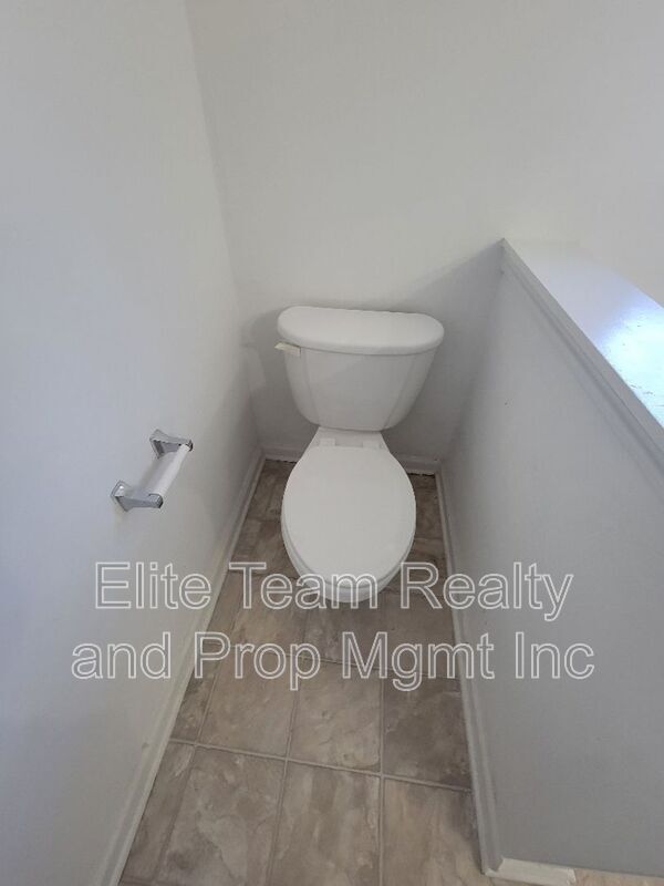 Building Photo - 177 Autumn Falls Dr
