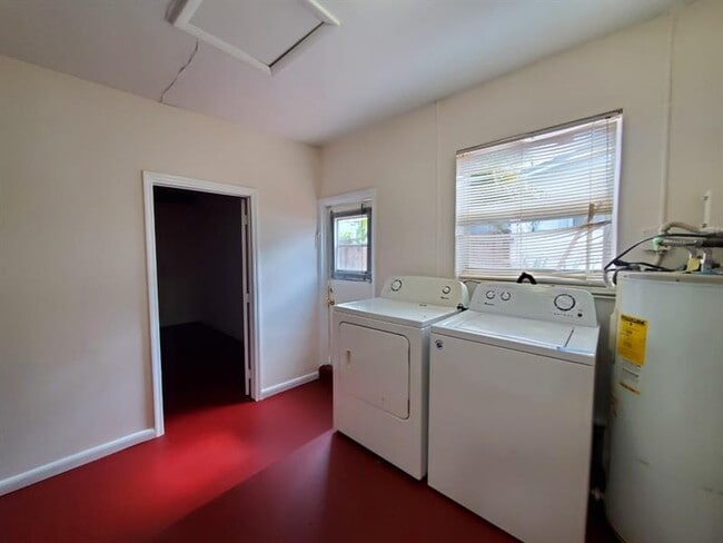 Building Photo - 3377 NW 22nd St