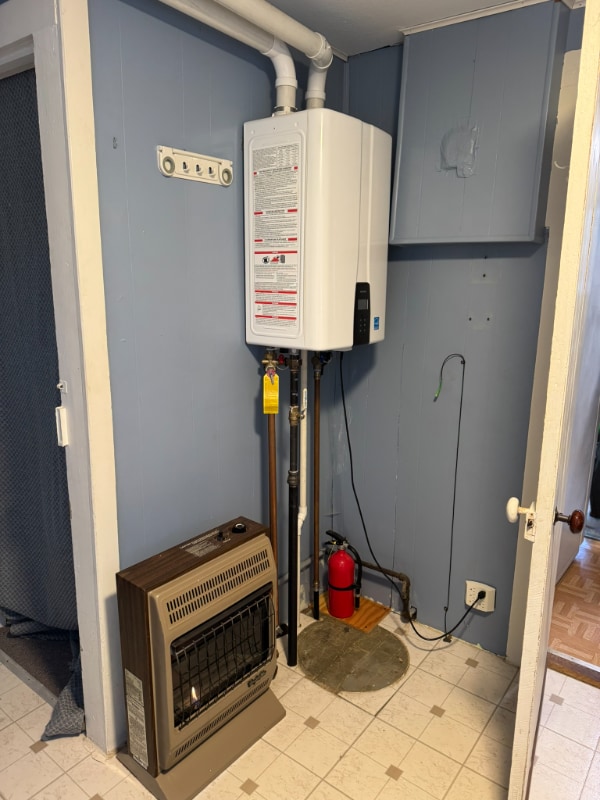 Building Photo - 221 4th St SW