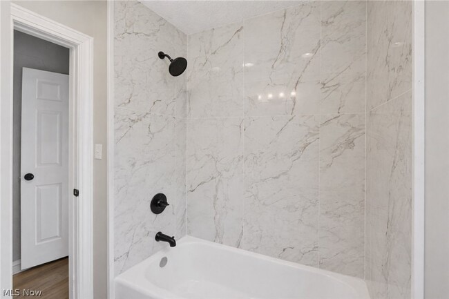 Building Photo - 231 E 210th St