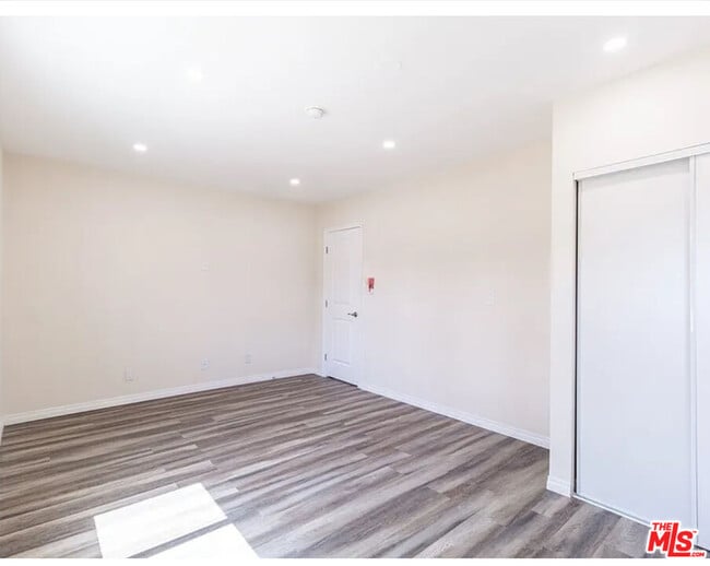 Building Photo - 11629 Gateway Blvd
