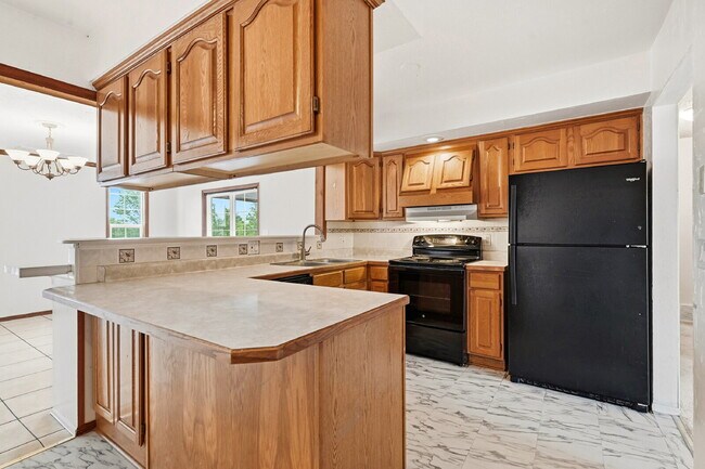 Building Photo - $2,145.95 with $300 off the first month's rent, 4 Beds - 2 Bath, Single Family Home in Colorado S...