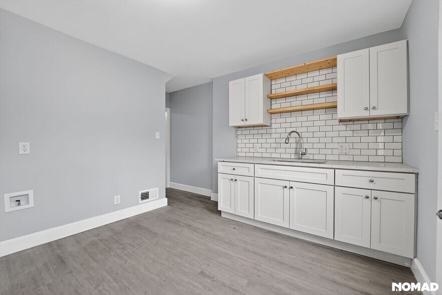 Building Photo - 8550 Oakleigh Rd