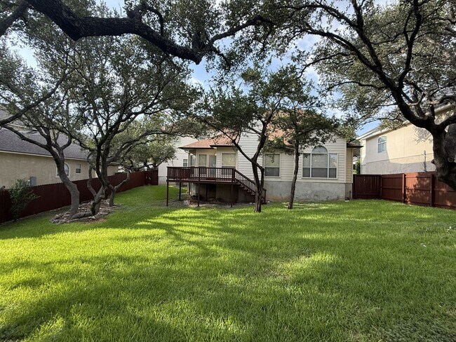 Building Photo - 4 Bedroom/3.5 bath The Vineyard Subdivision