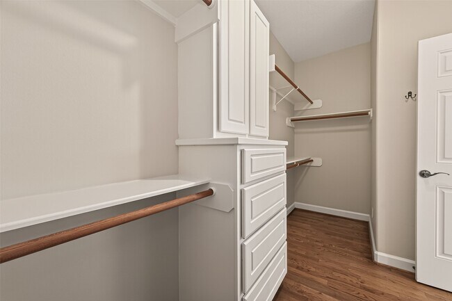 Building Photo - 5111 Inker St