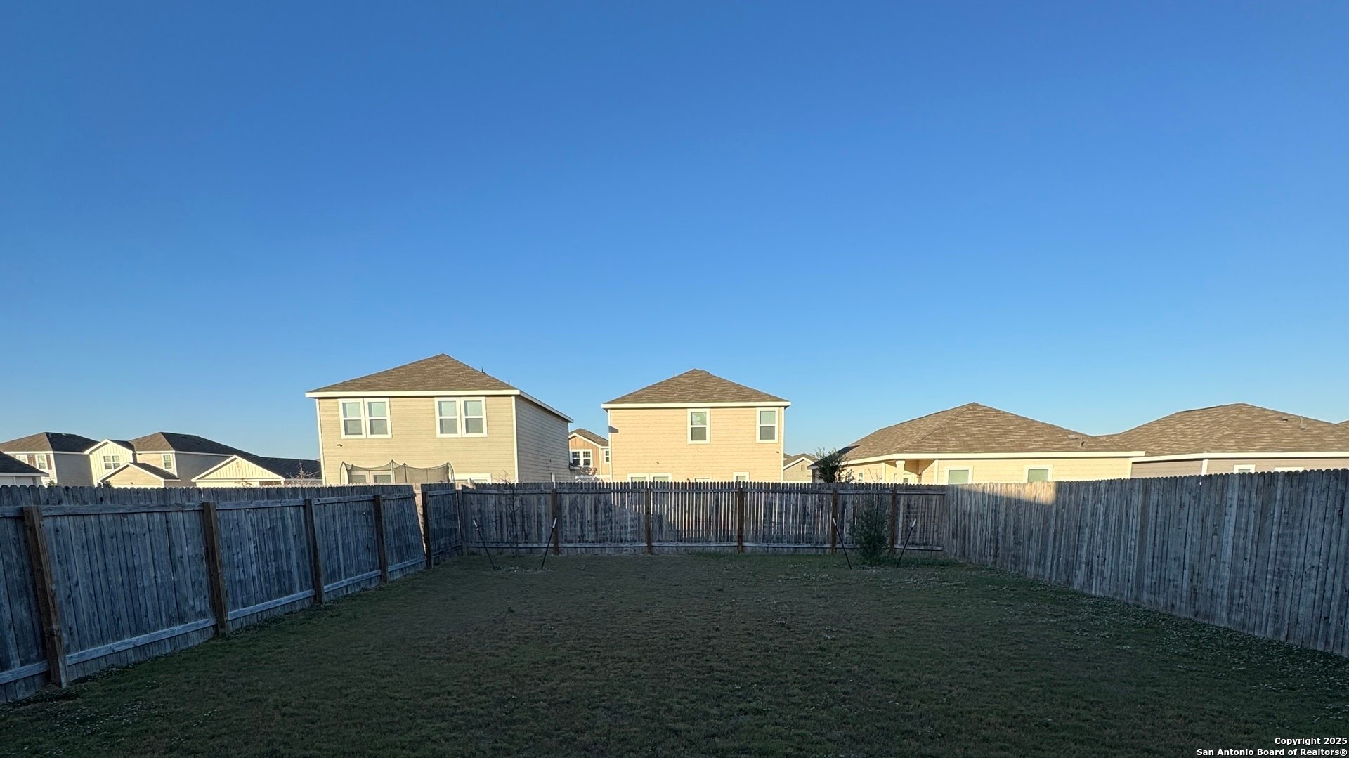 Building Photo - 14685 Maple Ter