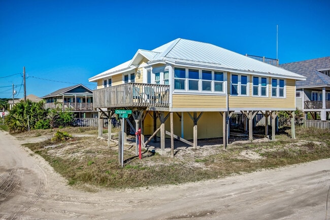 Building Photo - 623 Ocean Ave