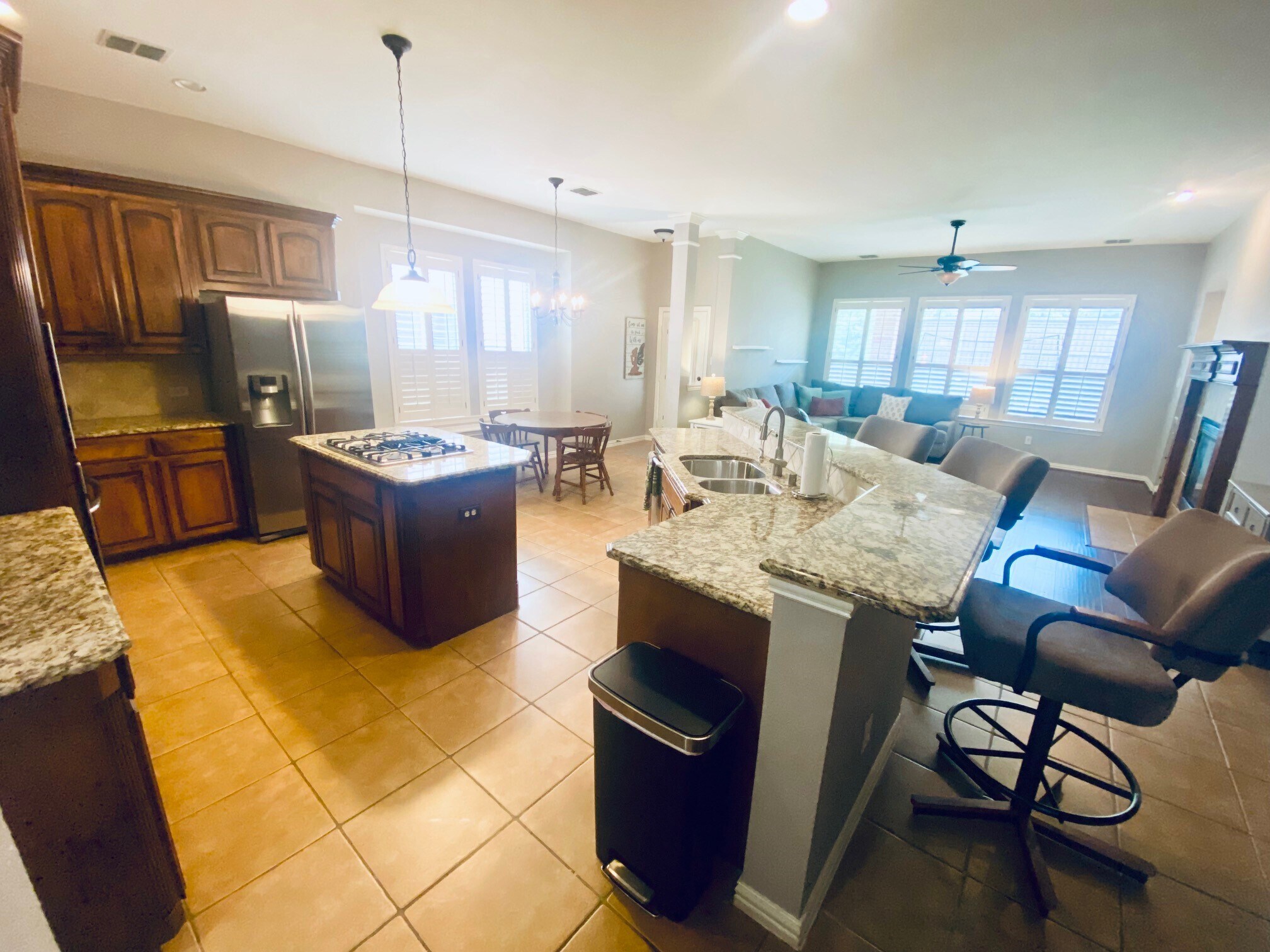 Building Photo - 408 Rosemont Ln