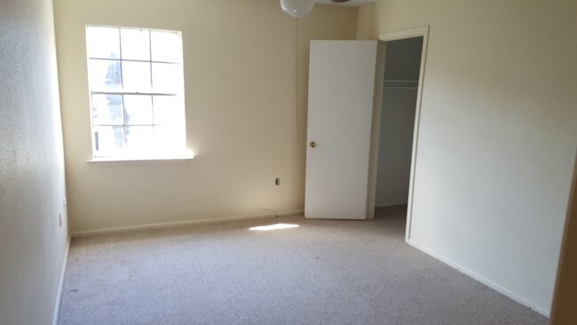 Building Photo - 326 Guilbeau Rd