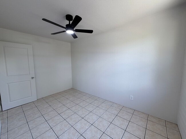 Building Photo - NEWLY REMODELED 2BR/1BA 610 sq.ft. rental in Bisbee, AZ