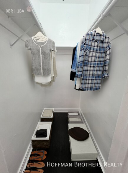 Building Photo - 687 Shatto Pl