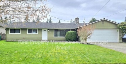 Building Photo - 8432 45th Dr NE