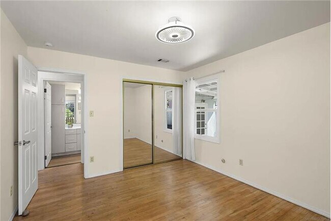 Building Photo - 2762 Ridge View Dr