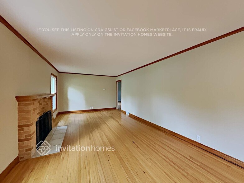 Building Photo - 2940 Orchard Ave N