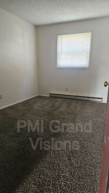 Building Photo - 1305 18th St