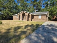 Building Photo - 2631 Drayton Dr