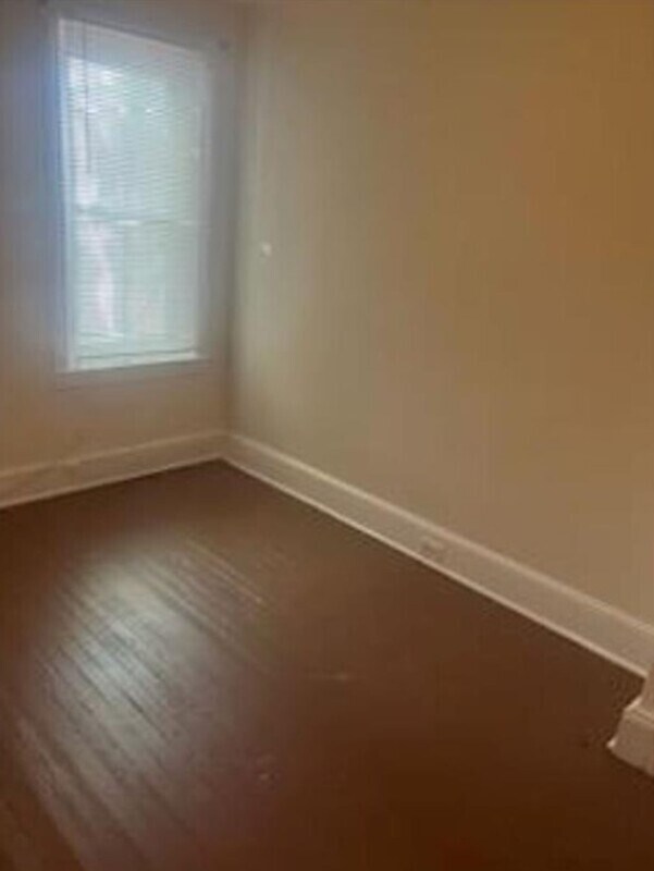 Building Photo - 926 Forrester Ave